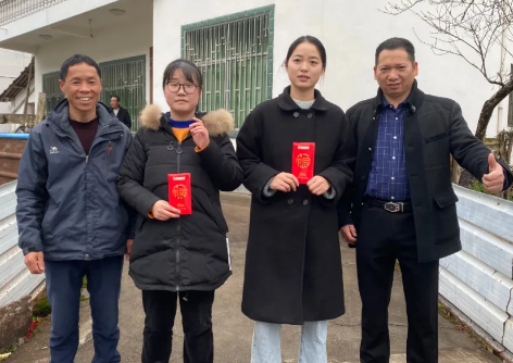 【愛在行動(dòng)】薩震總經(jīng)理程紅星新春慰問村里和員工家屬老人及大學(xué)生，送溫暖